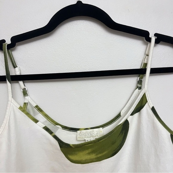 Forever 21 Plus Women’s 2X Tropical Banana Leaf Print Spaghetti Strap Bodysuit - Picture 2 of 7